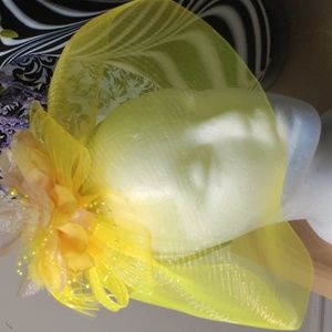 Yellow fascinator